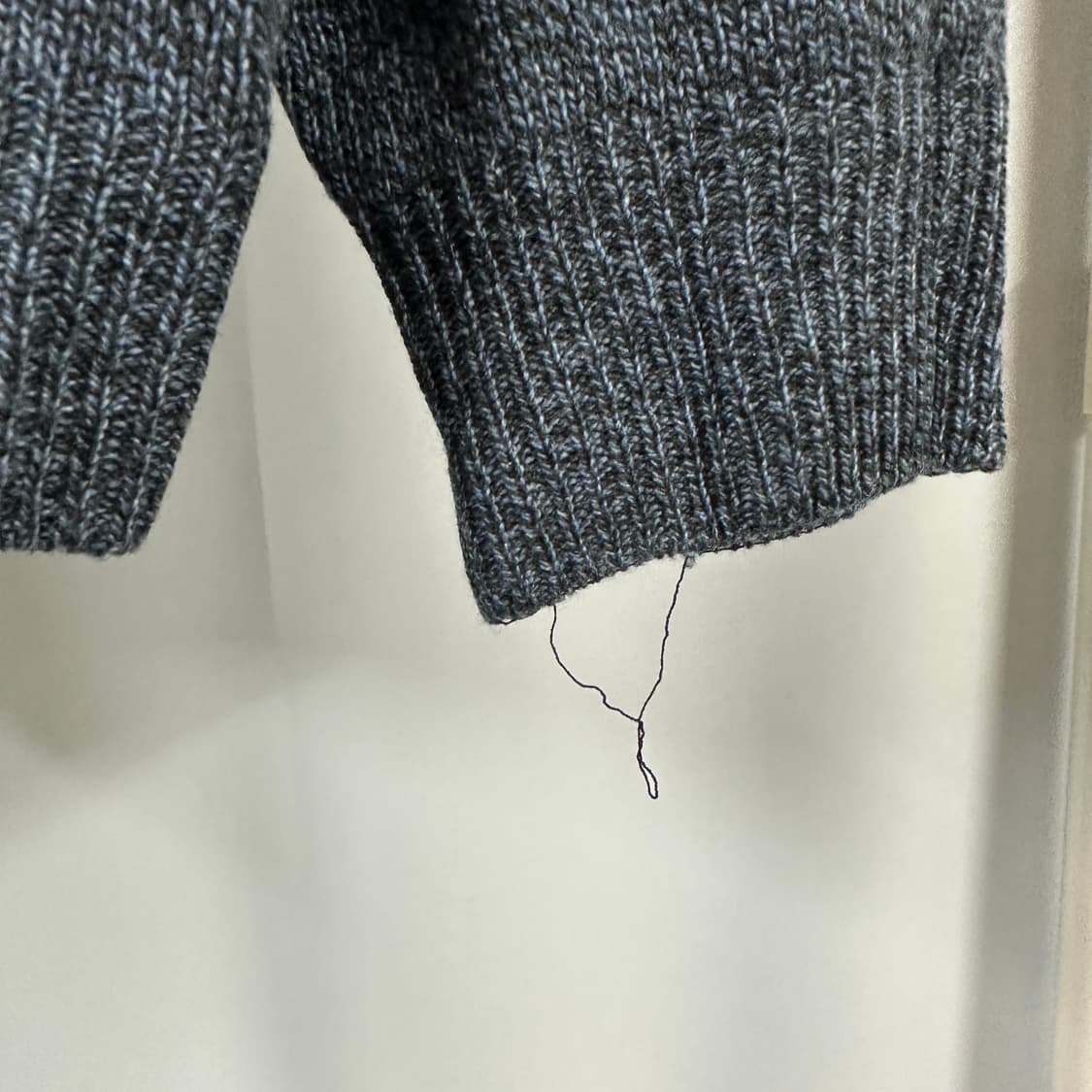 빈티지 마가렛 호웰 울 캐미시어 혼방 루즈넥 니트 상품이미지4
