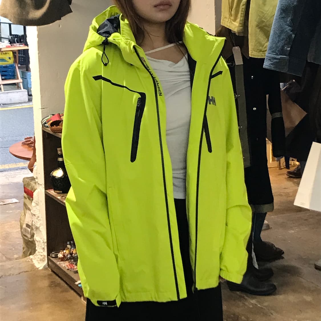 헬리한센 형광 옐로 후드 윈드브레이커 자켓 남성 105 110 상품이미지8