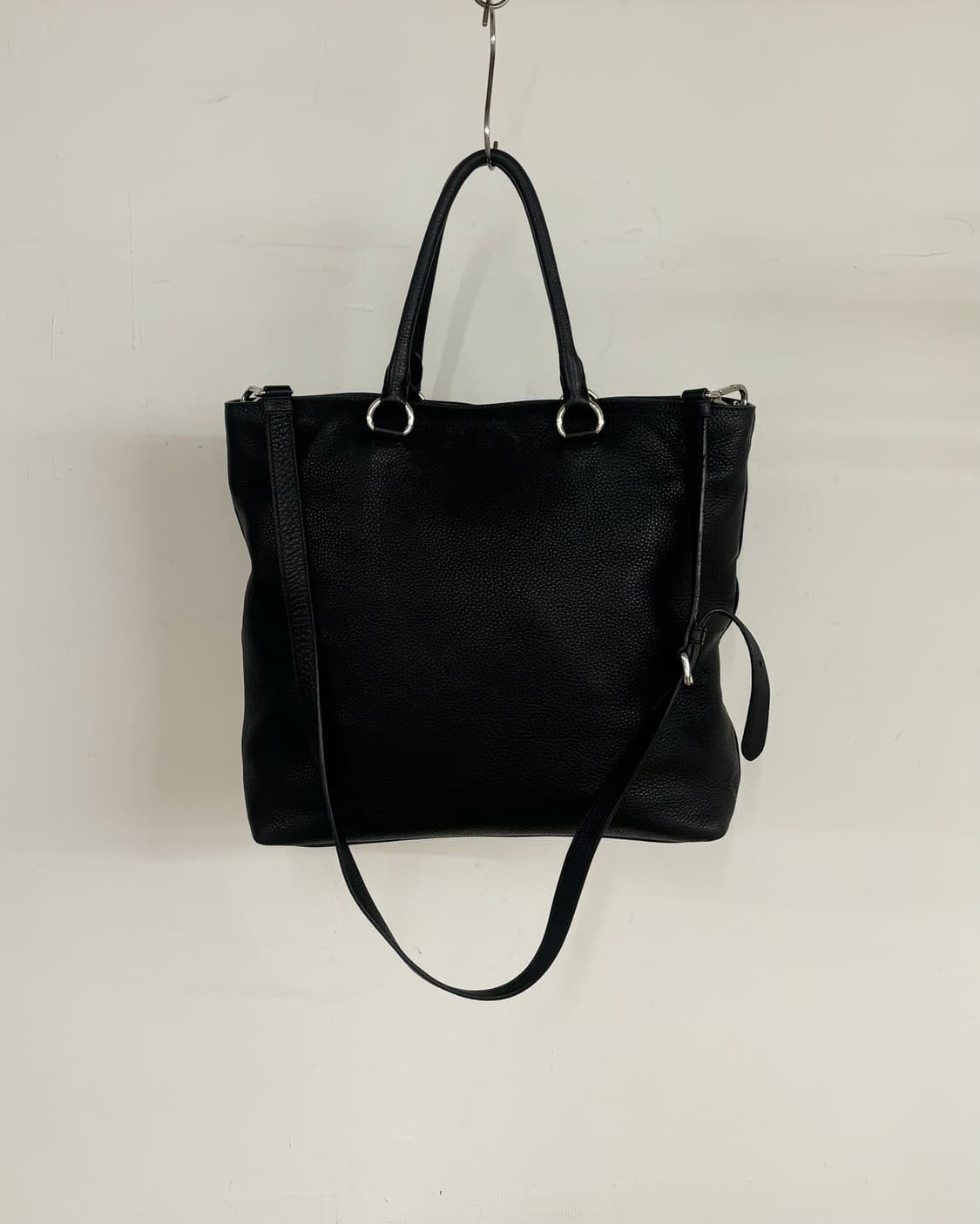 프라다 블랙 비텔로 다이노 토트백 상품이미지4