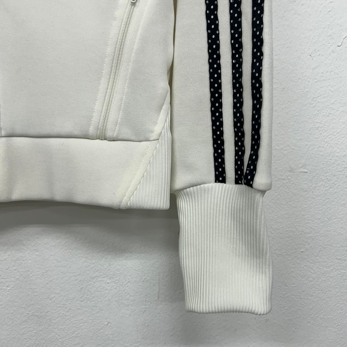 아디다스 화이트 도트 땡땡이 세미크롭 파이어버드 대대장 작사 후드집업 져 상품이미지6