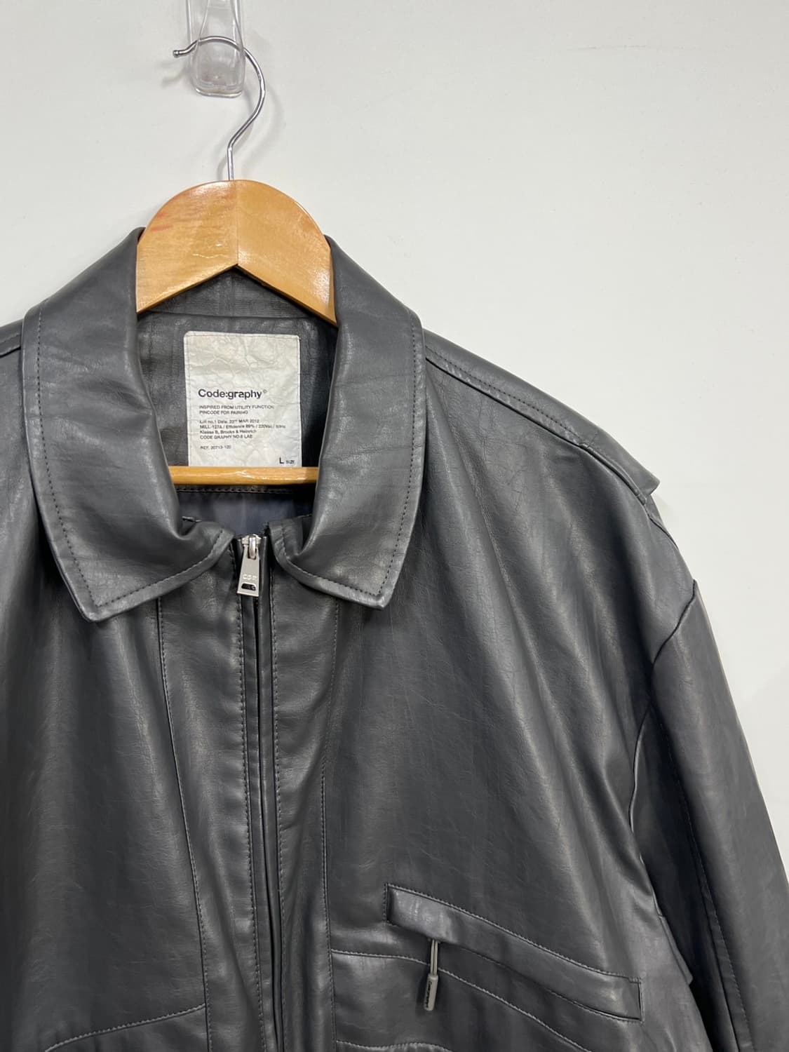 코드그라피 유틸리티 에코레더 A2 가죽 자켓 상품이미지2