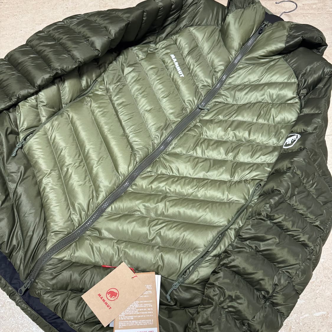 [XL] 마무트 브로드피크 경량패딩 카키 상품이미지3