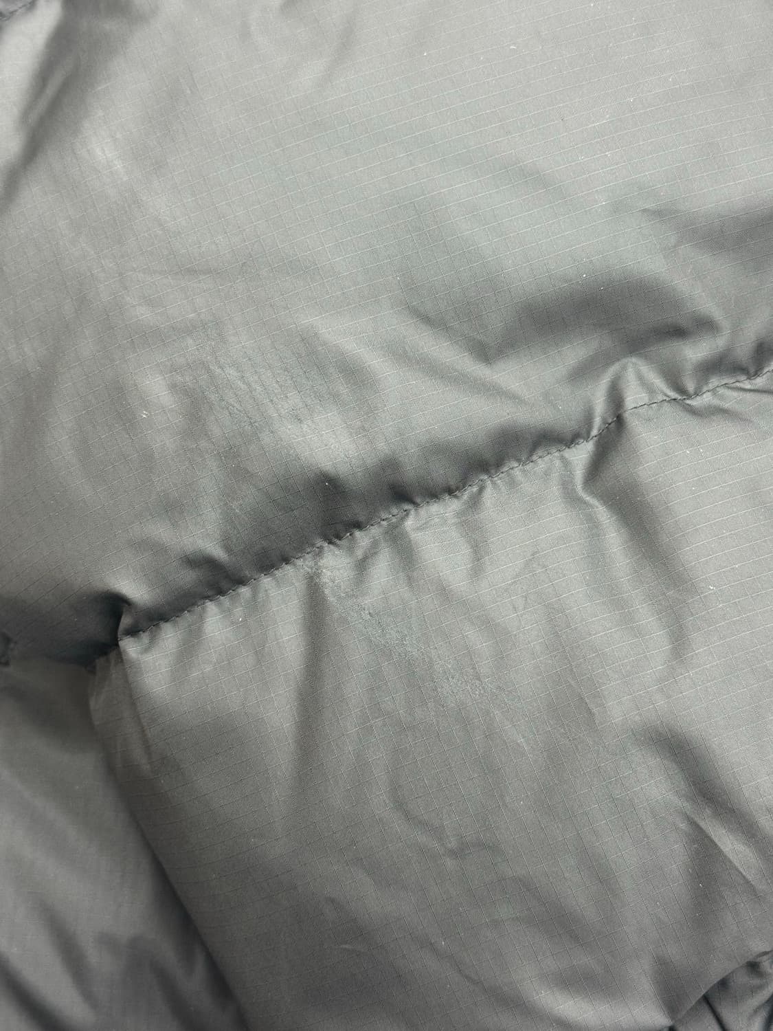 언더커버 23aw Tribal Motif 패딩 4사이즈(하자제품) 상품이미지3