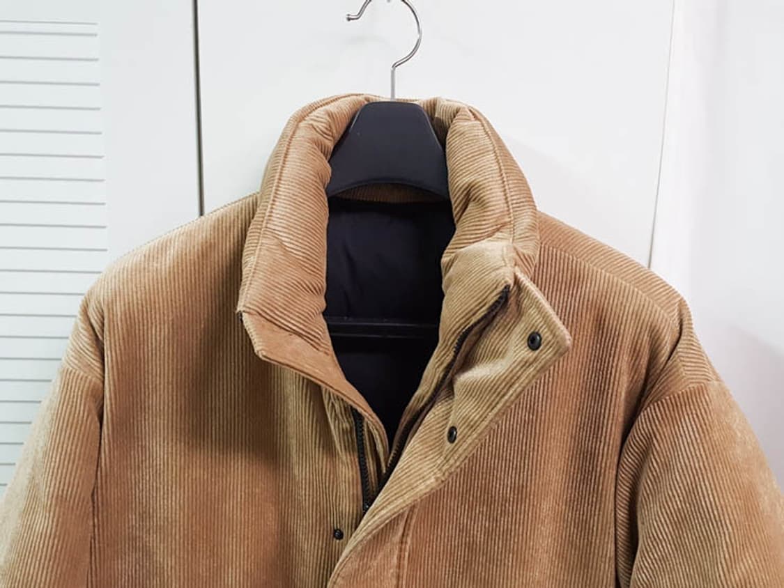 TNGT 남성 오버핏 코듀로이 구스다운 숏패딩 105-110

​ 상품이미지2