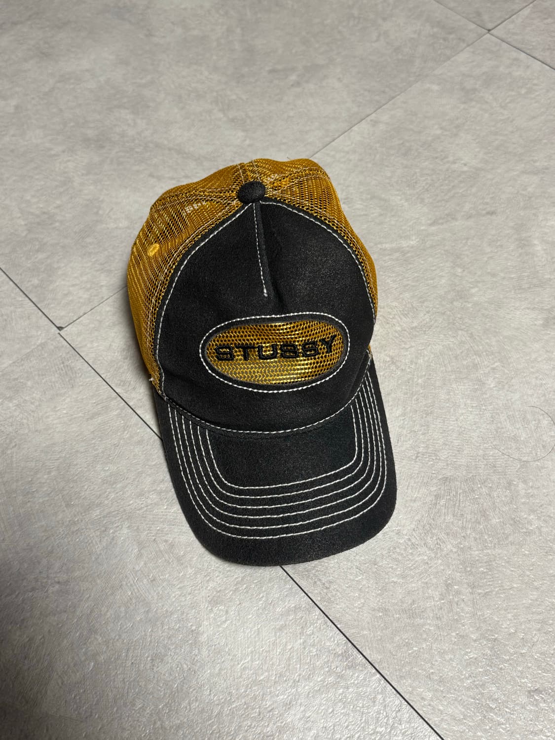 스투시 로우 프로 트러커 컷아웃 레더 스냅백 허니 상품이미지1