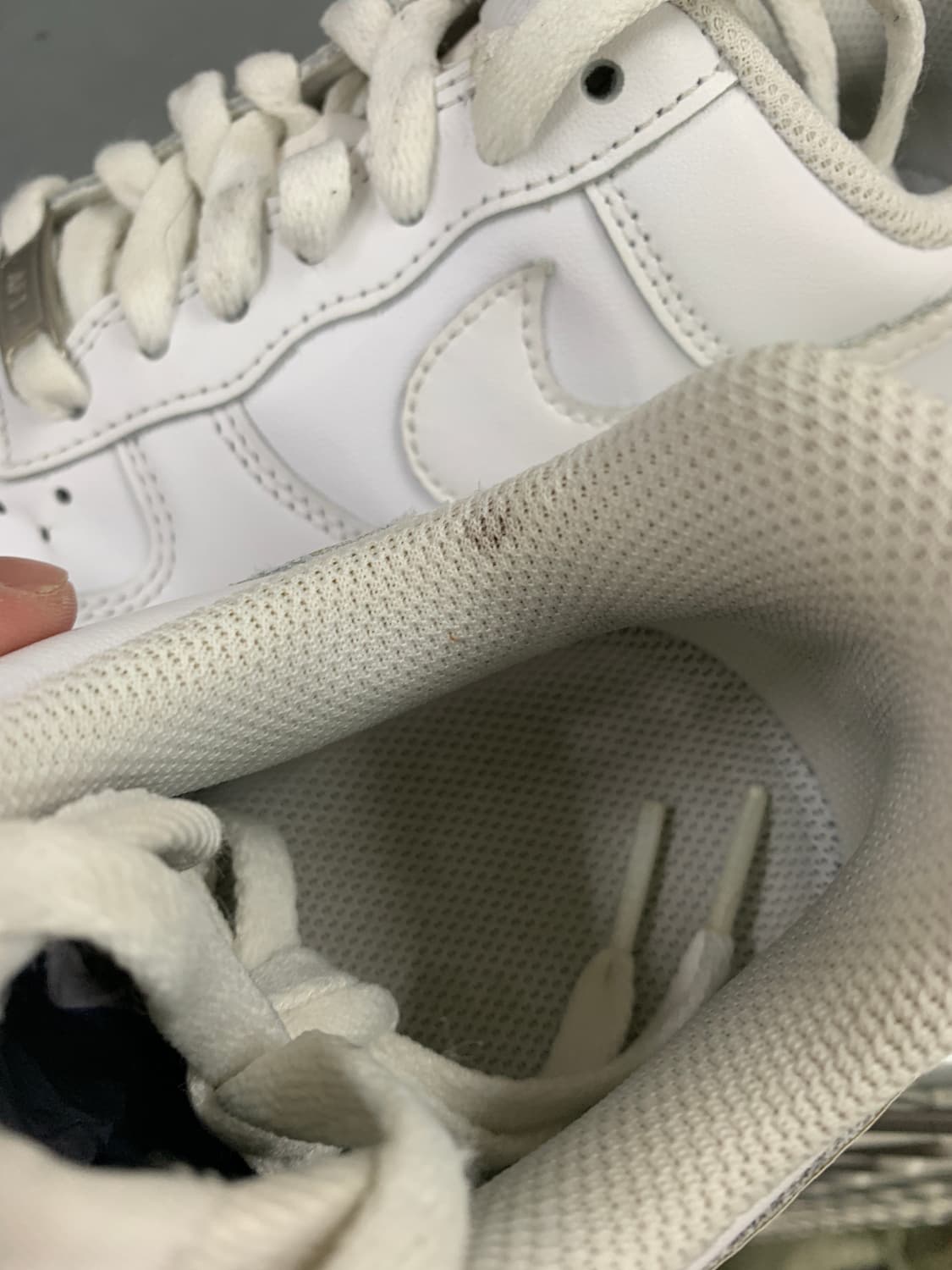 나이키 에어포스 1 로우 화이트 230 상품이미지6