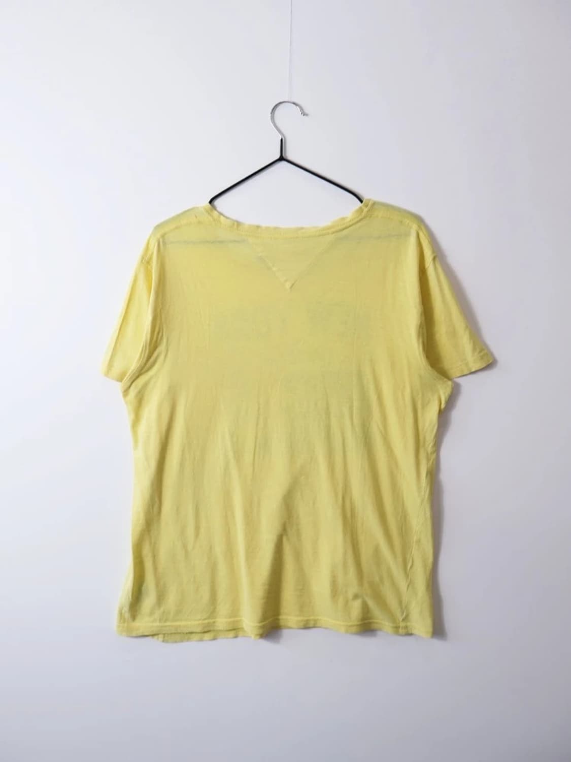 Tommy Hilfiger Yellow Graphic Tee 상품이미지4