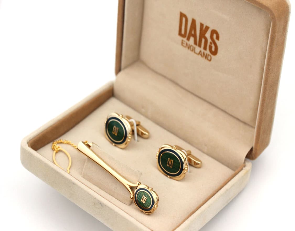 닥스 A+등급 5.3cm 남자 명품 넥타이핀 커프스 세트 상품이미지1