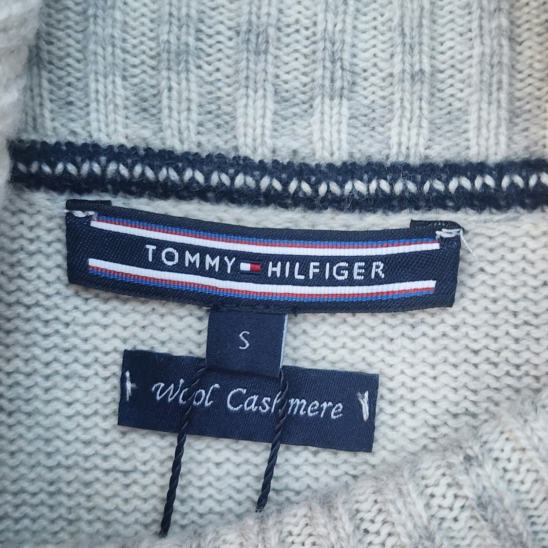 타미힐피거 스트라이프 터틀넥 니트 상품이미지3