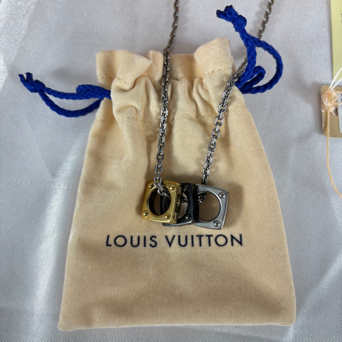 (풀세트,정품)루이비통 모노그램 볼트 네크리스 목걸이 상품이미지2