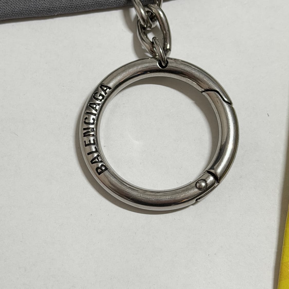 발렌시아가 옐로우 칩스 키링 상품이미지9