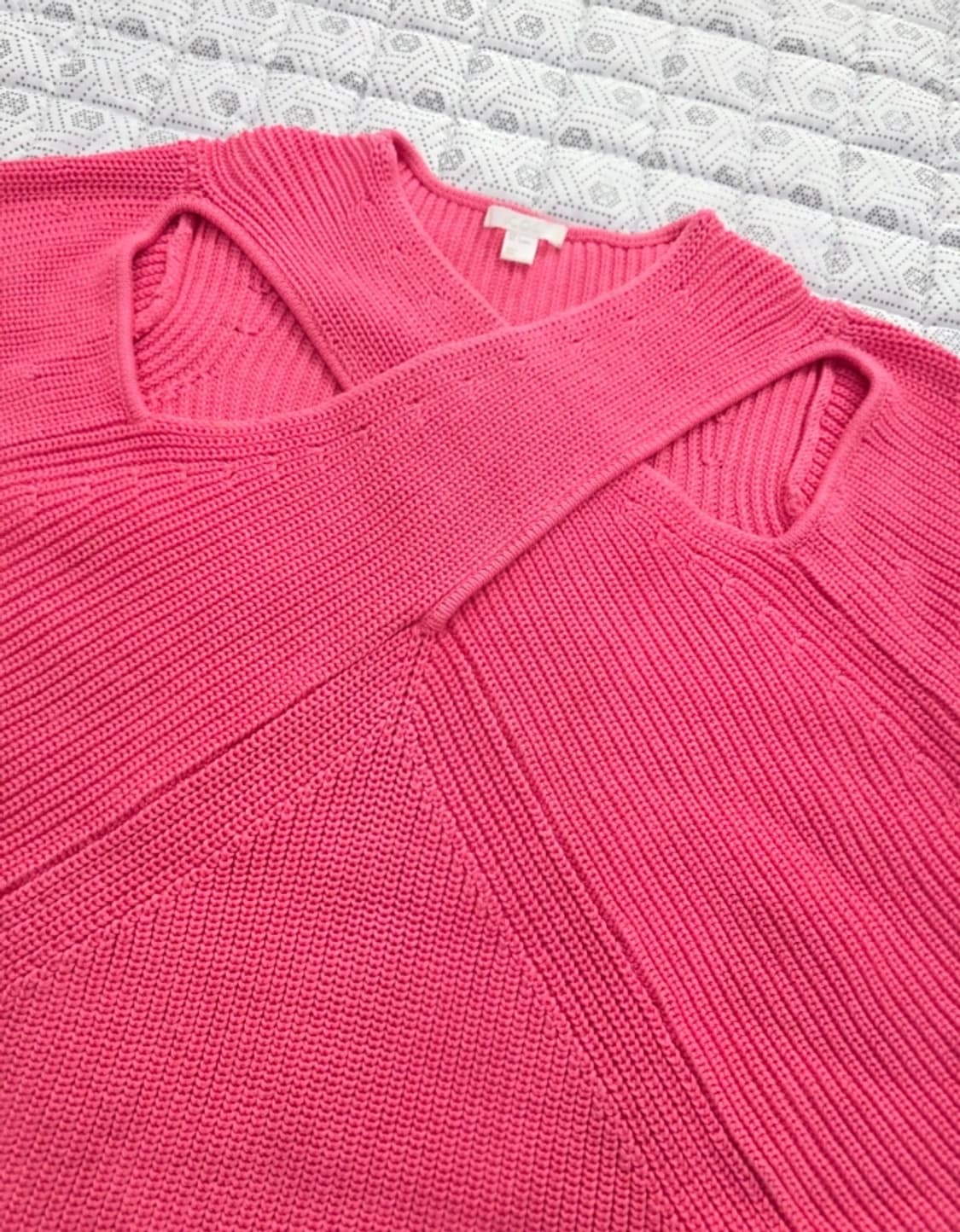 COS 코스 핑크 어깨트임 니트 ~55반 상품이미지1