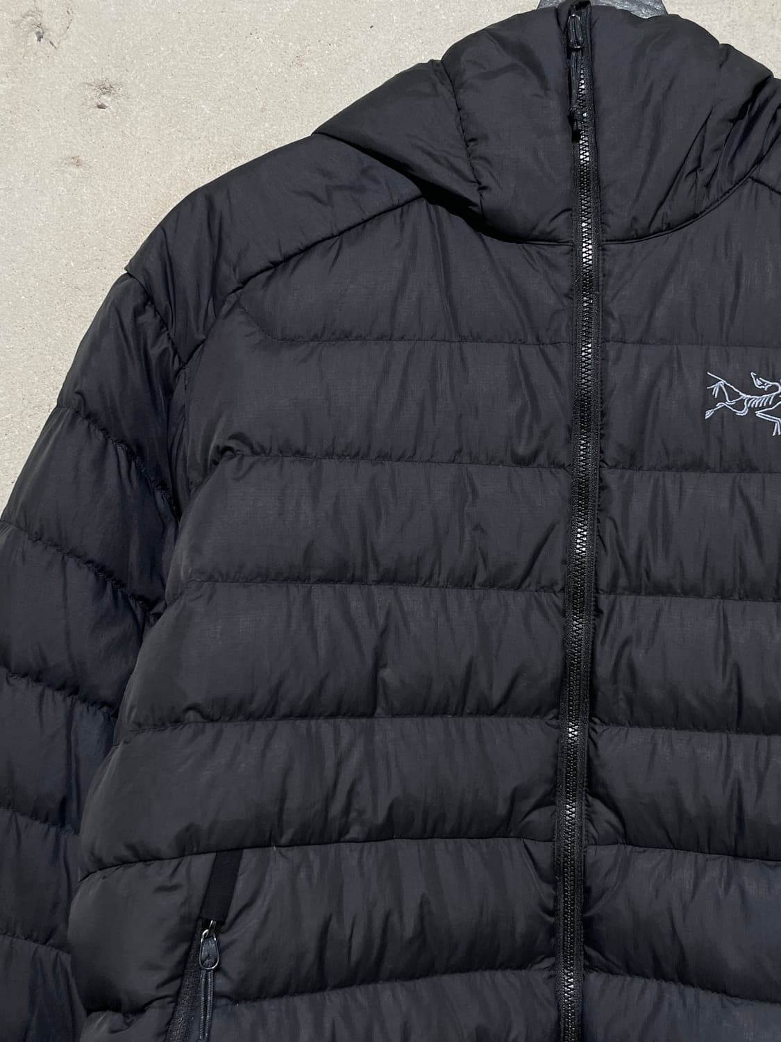 아크테릭스 블랙 토륨 구스다운 경량 자켓 상품이미지2