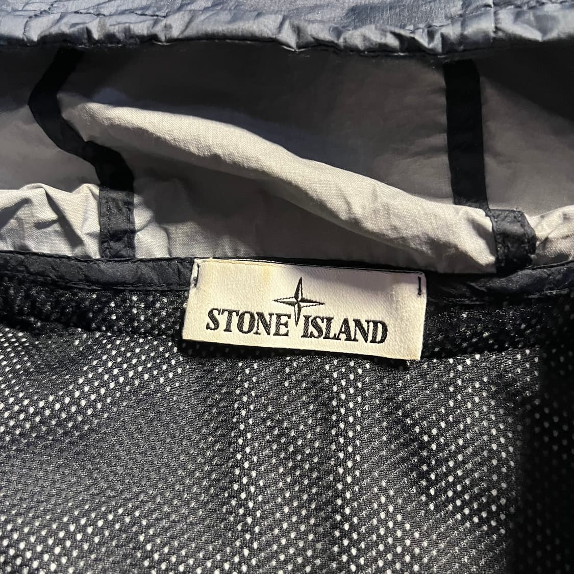 {상태S급/오케이몰판} 스톤아일랜드 맴브라나 3L TC 바람막이 자켓 상품이미지2