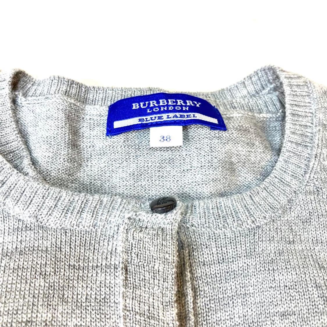 버버리 블루라벨 모100 그레이 가디건 니트 앙상블 세트 38사이즈 상품이미지4