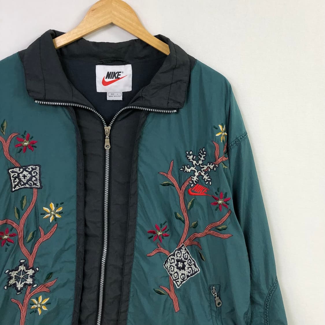 105 나이키 올드스쿨 바람막이 상품이미지1