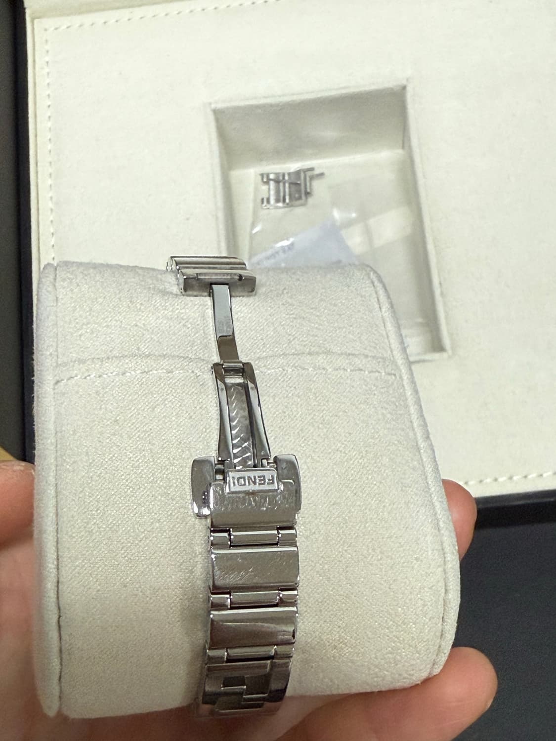 펜디 뉴콰드로 여성용 시계 상품이미지5