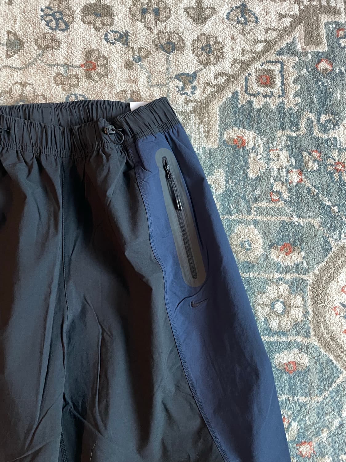 나이키 테크 드라이핏 우븐 컬러 블록 오버사이즈 블랙 팬츠 (새제품. L 상품이미지4