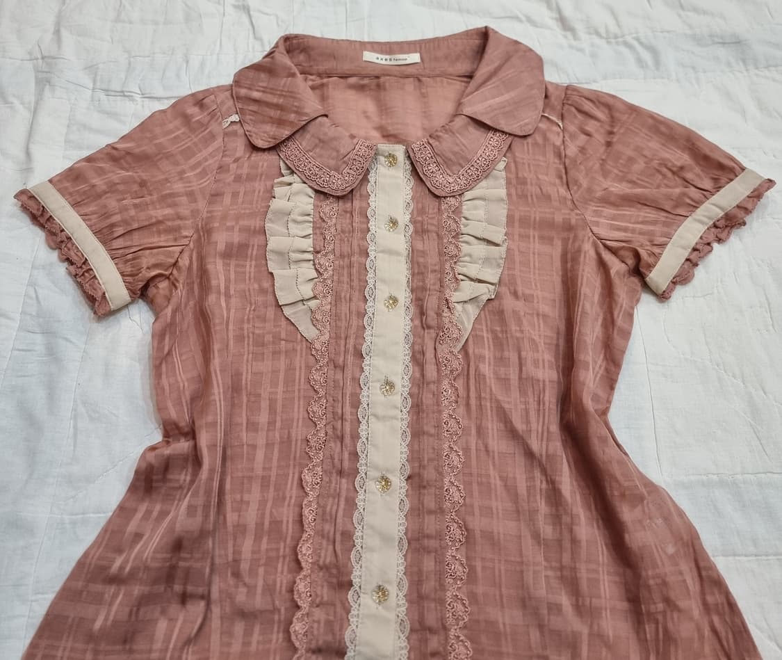 Axes femme 로맨틱 프릴 카라 블라우스 상품이미지4