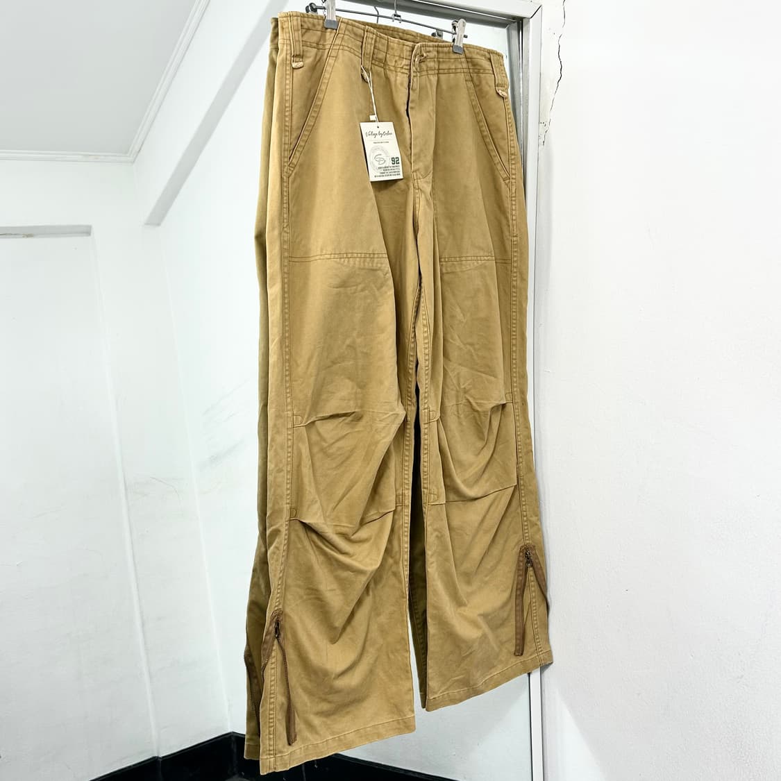 (새상품) Gubin 테크니컬 팬츠 상품이미지4