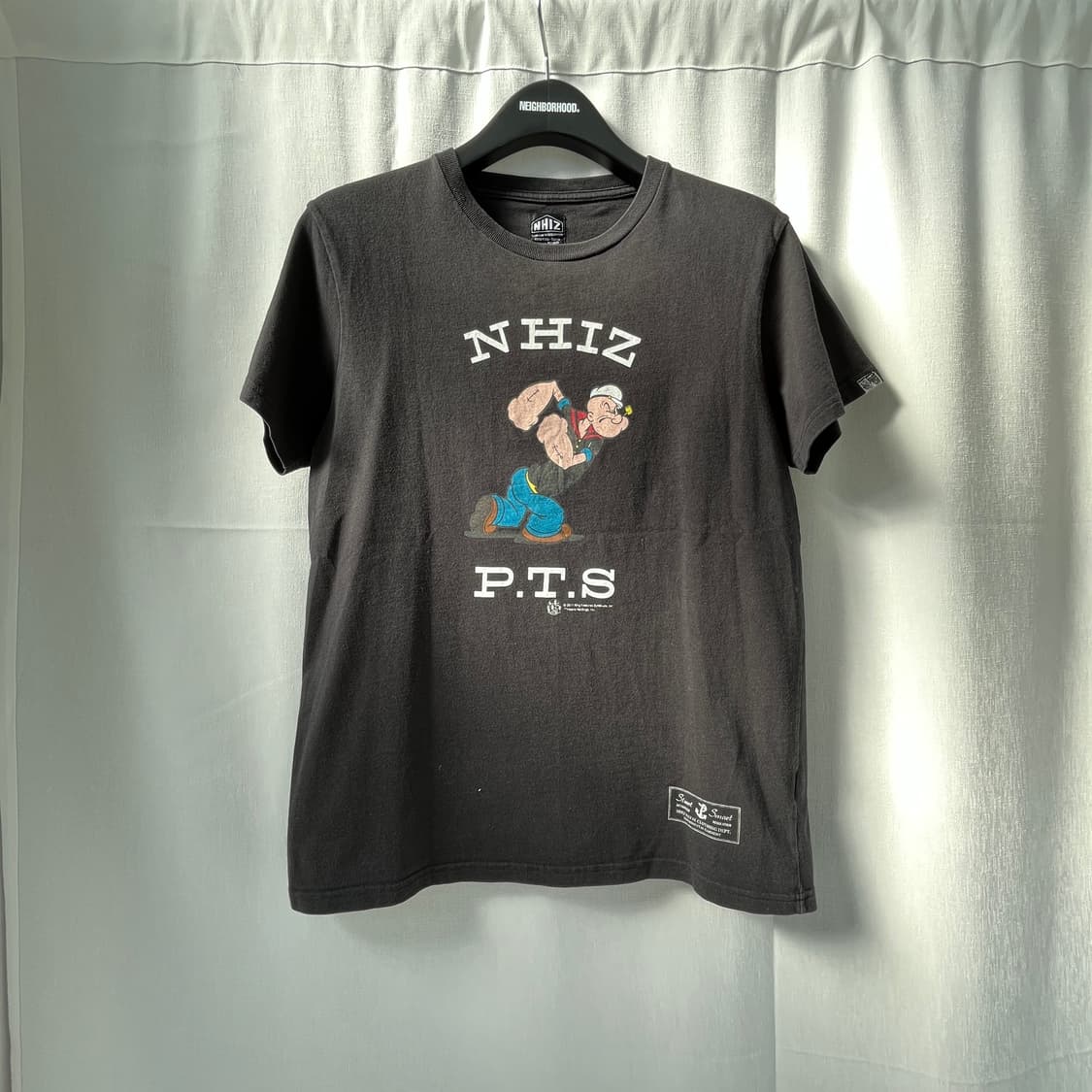 네이버후드 X IZZUE 반팔T 상품이미지1