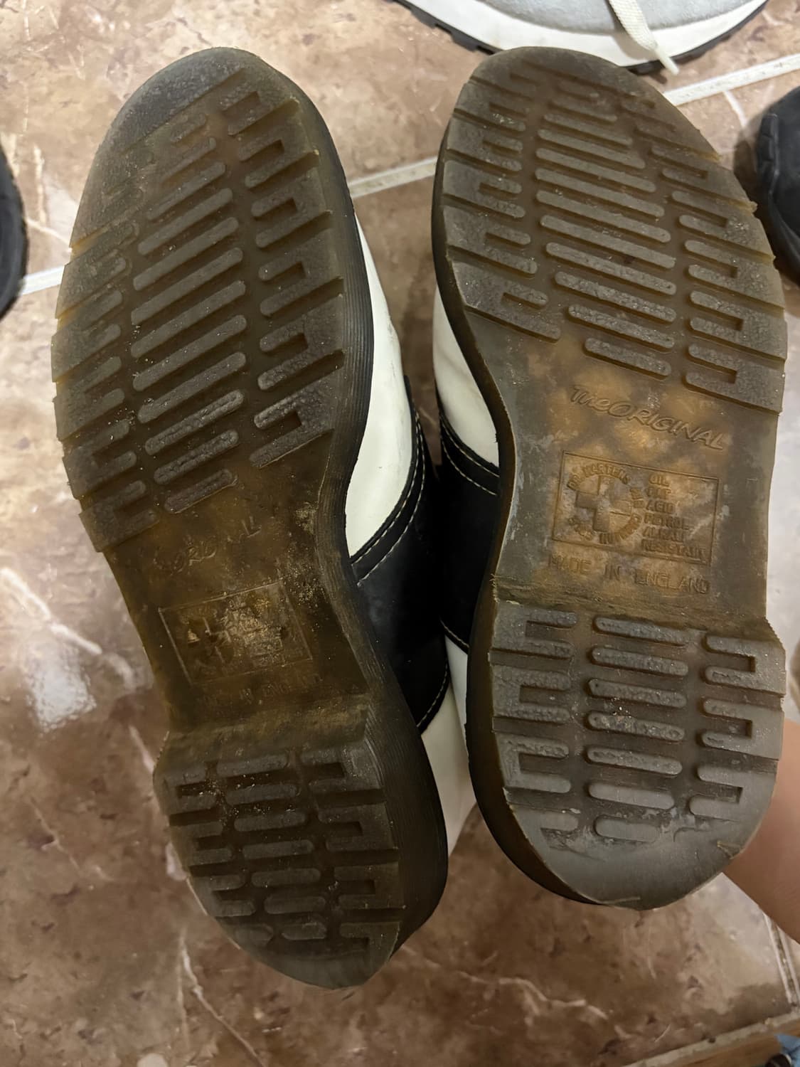 꼼데가르송x닥터마틴 1461 더비슈즈 상품이미지5