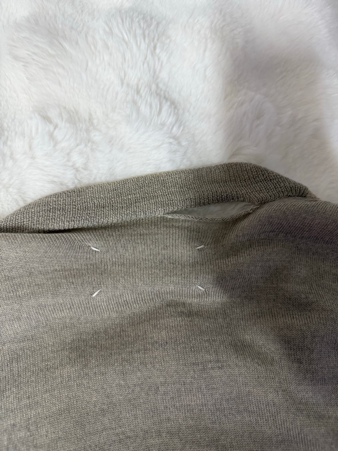 [OS] 마틴 마르지엘라 04fw 블랭크탭 가디건 베이지 상품이미지5