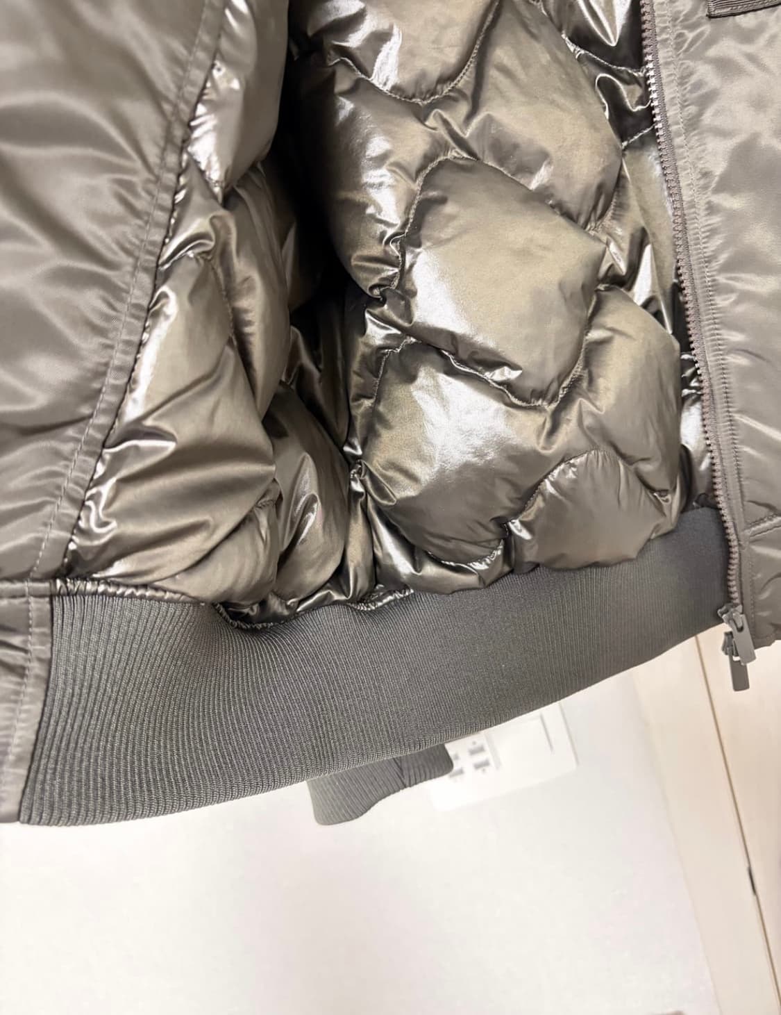 [사이즈 교환 환영] 유니클로x질샌더 ma-1 카키 그레이 L 상품이미지4