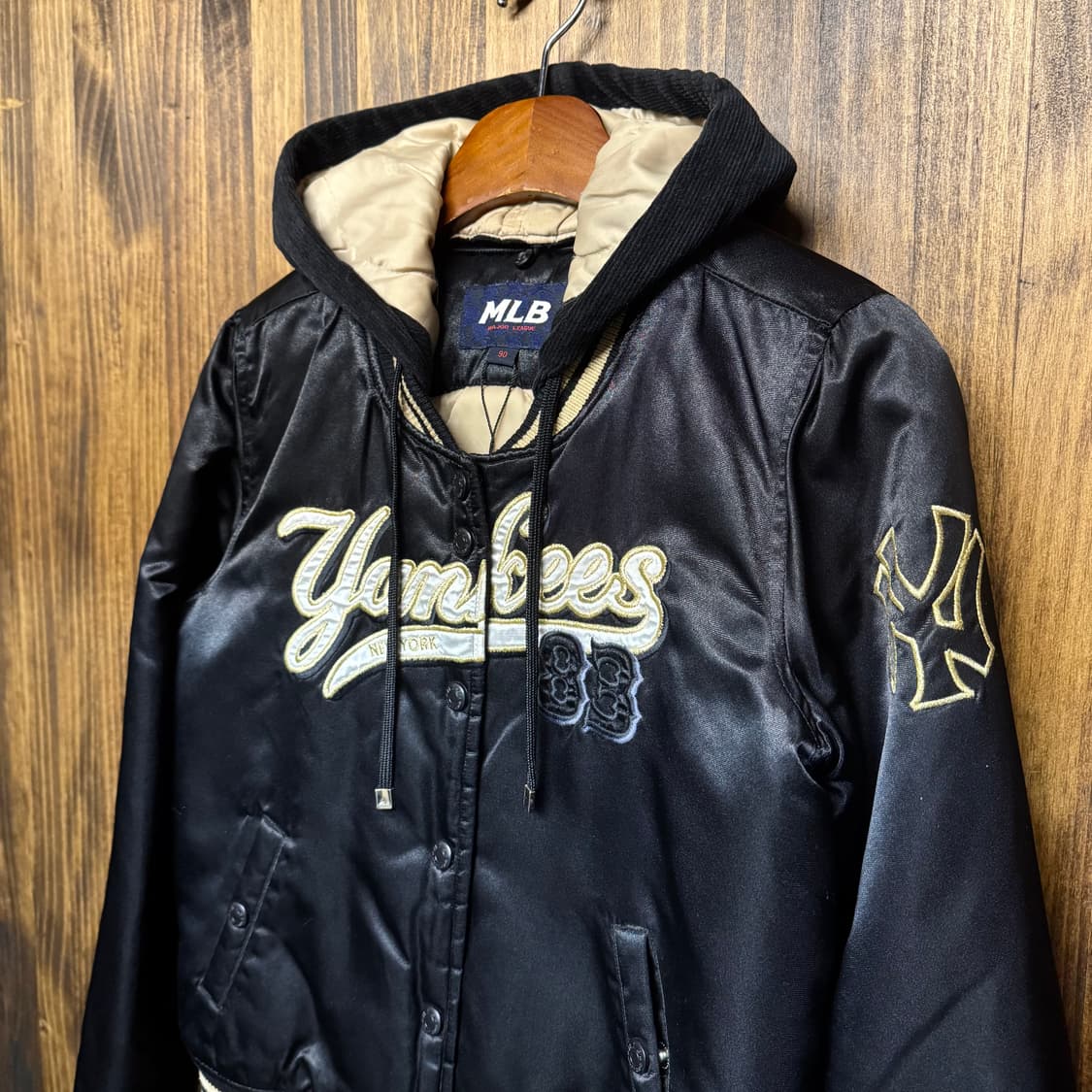 MLB gold yankees bomber hoodie jacket 상품이미지4