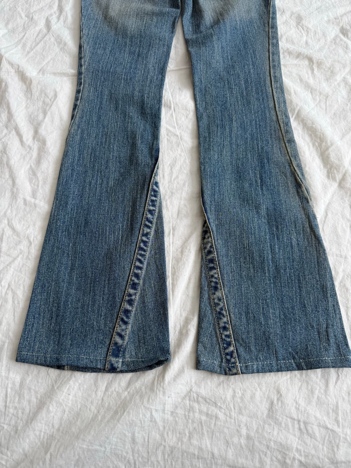 트루릴리전 로우라이즈 부츠컷 데님팬 상품이미지6