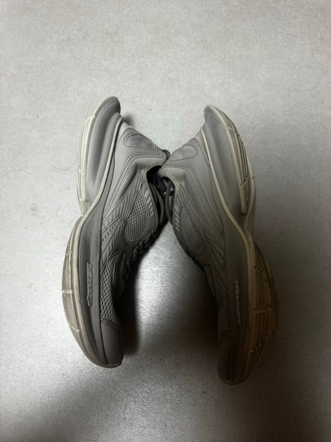 발렌시아가 서킷 스니커 42 상품이미지5