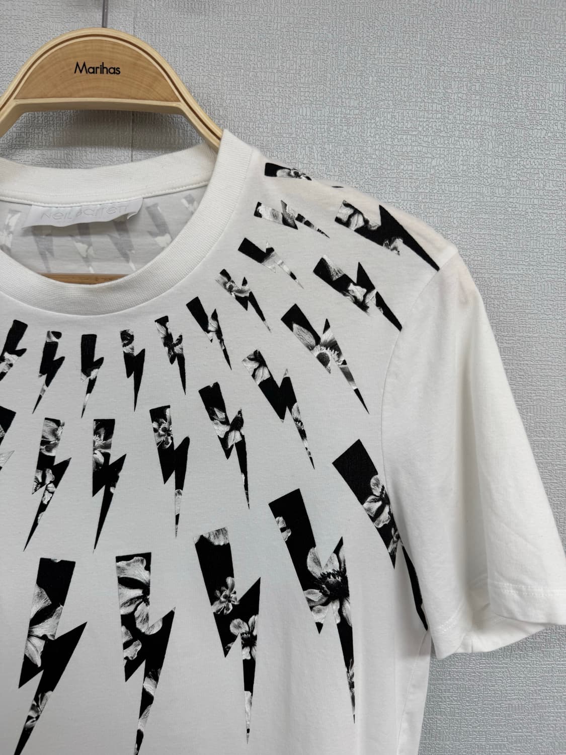 닐바렛 플라워 반팔 티셔츠 상품이미지2