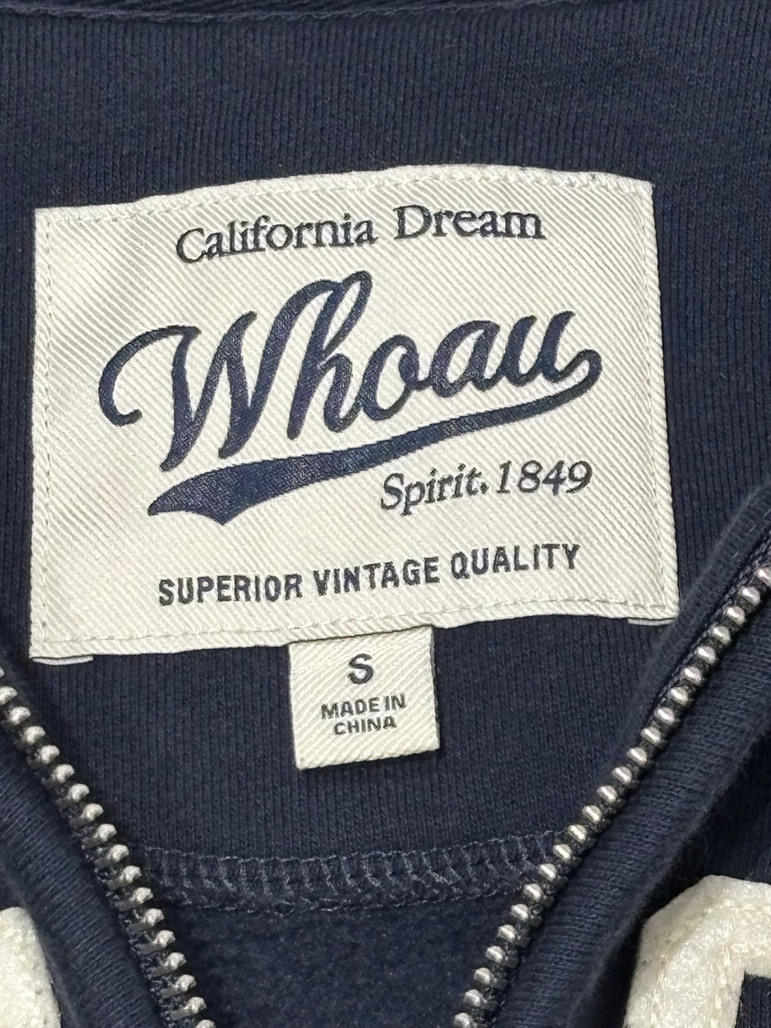 후아유 네이비 빅로고 투웨이 후드집업 상품이미지7