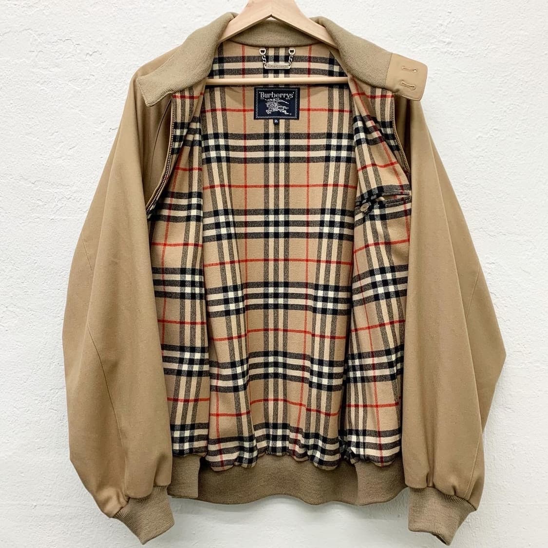 버버리 베이지 울 바라쿠타 해링턴 자켓 상품이미지4