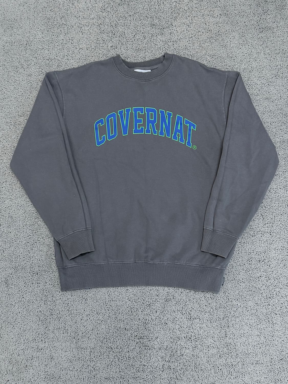 (S) 커버낫 스펠아웃 맨투맨 차콜 상품이미지1