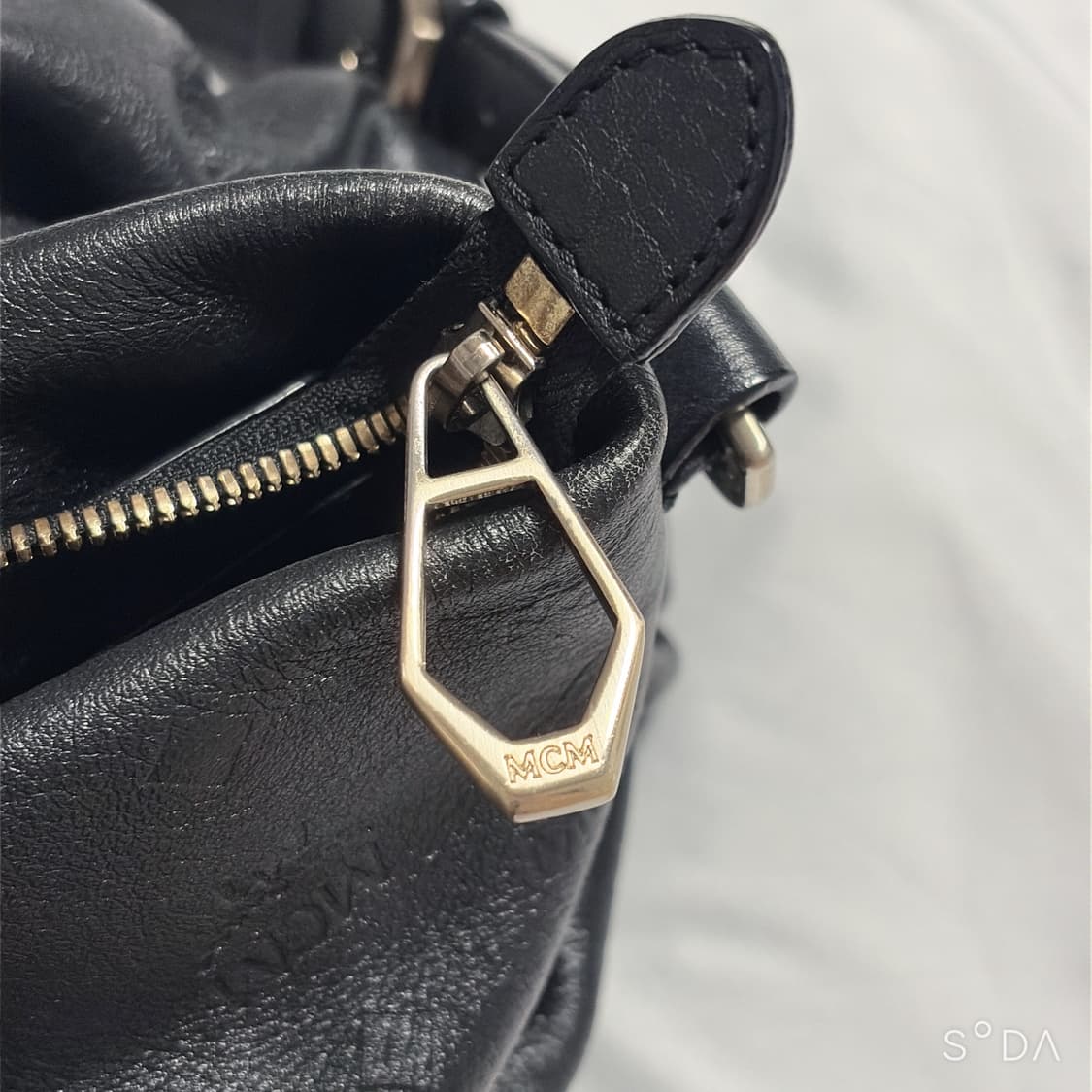 MCM 엠씨엠 블랙 토트겸 크로스백 상품이미지10