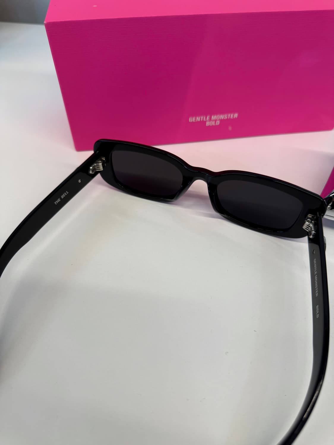 젠틀몬스터 볼드 컬렉션 더 벨 01 상품이미지6