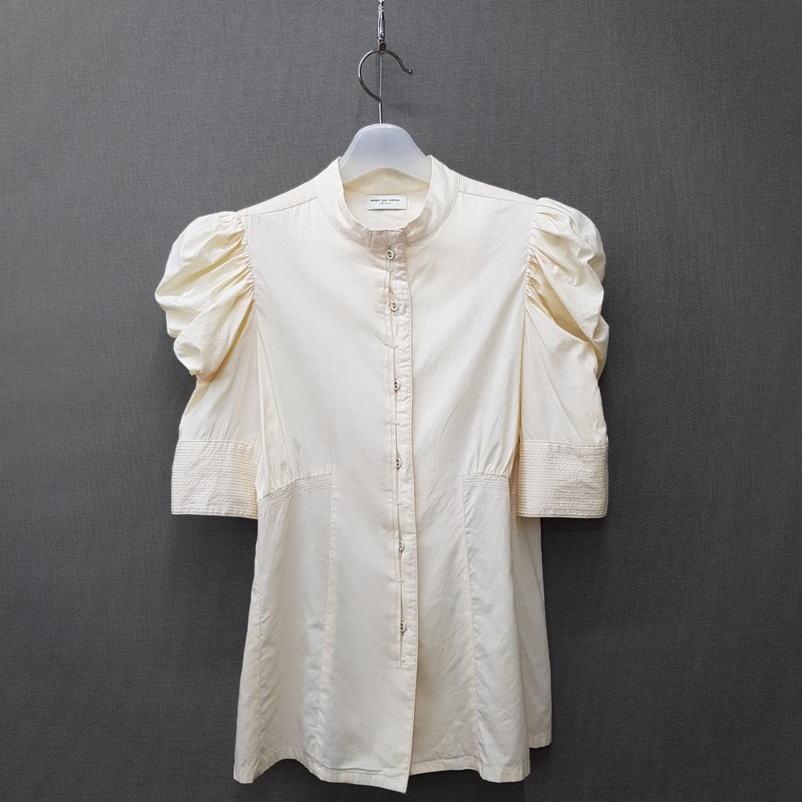 드리스반노튼 퍼프 슬리브 코튼 블라우스  34사이즈 상품이미지1