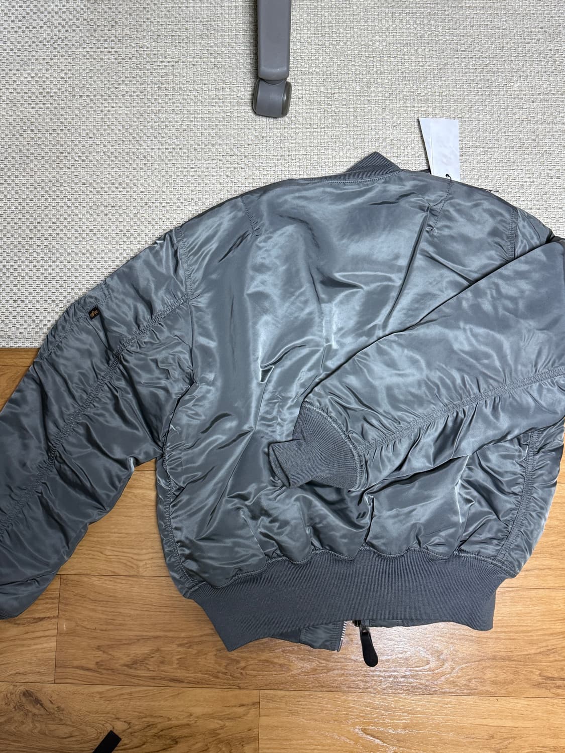 알파인더스트리 - ma1 항공점퍼 (건메탈,L) 상품이미지4