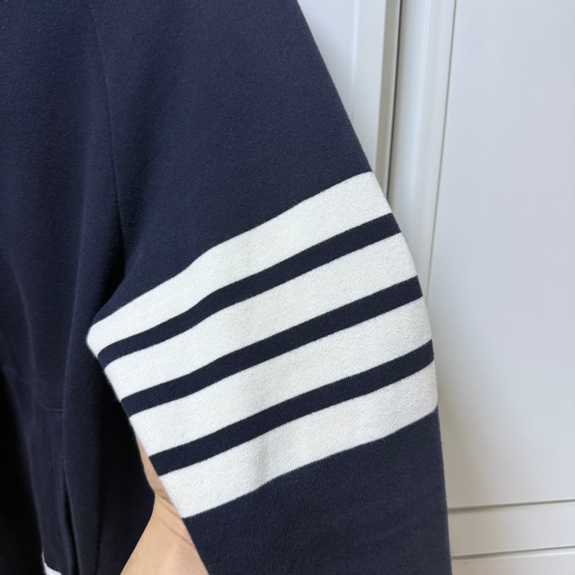 톰브라운 사선완장 후드집업
4사이즈  상품이미지4