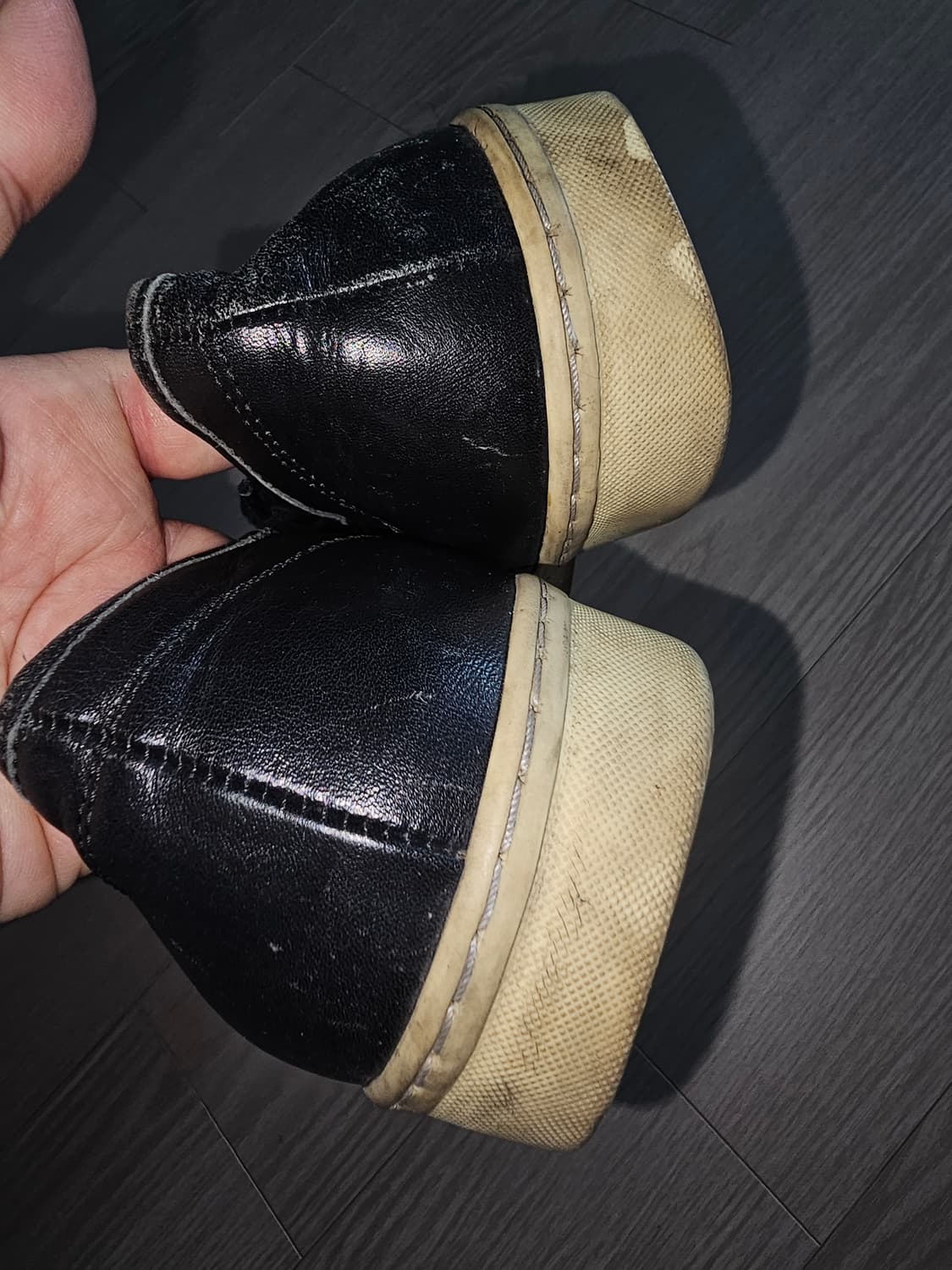 닐바렛 블랙가죽 스니커즈 상품이미지2