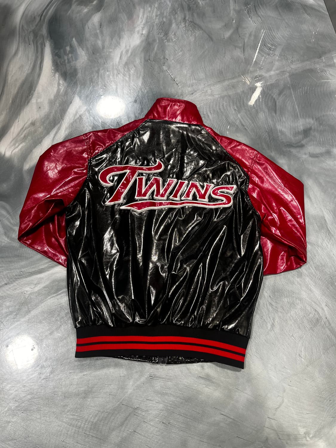 LG트위스 레플리카 유광점퍼 M 상품이미지3