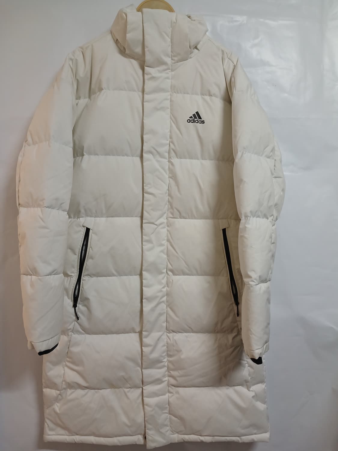(M,95)아디다스 남녀공용 푸피 롱 다운패딩 화이트 상품이미지1