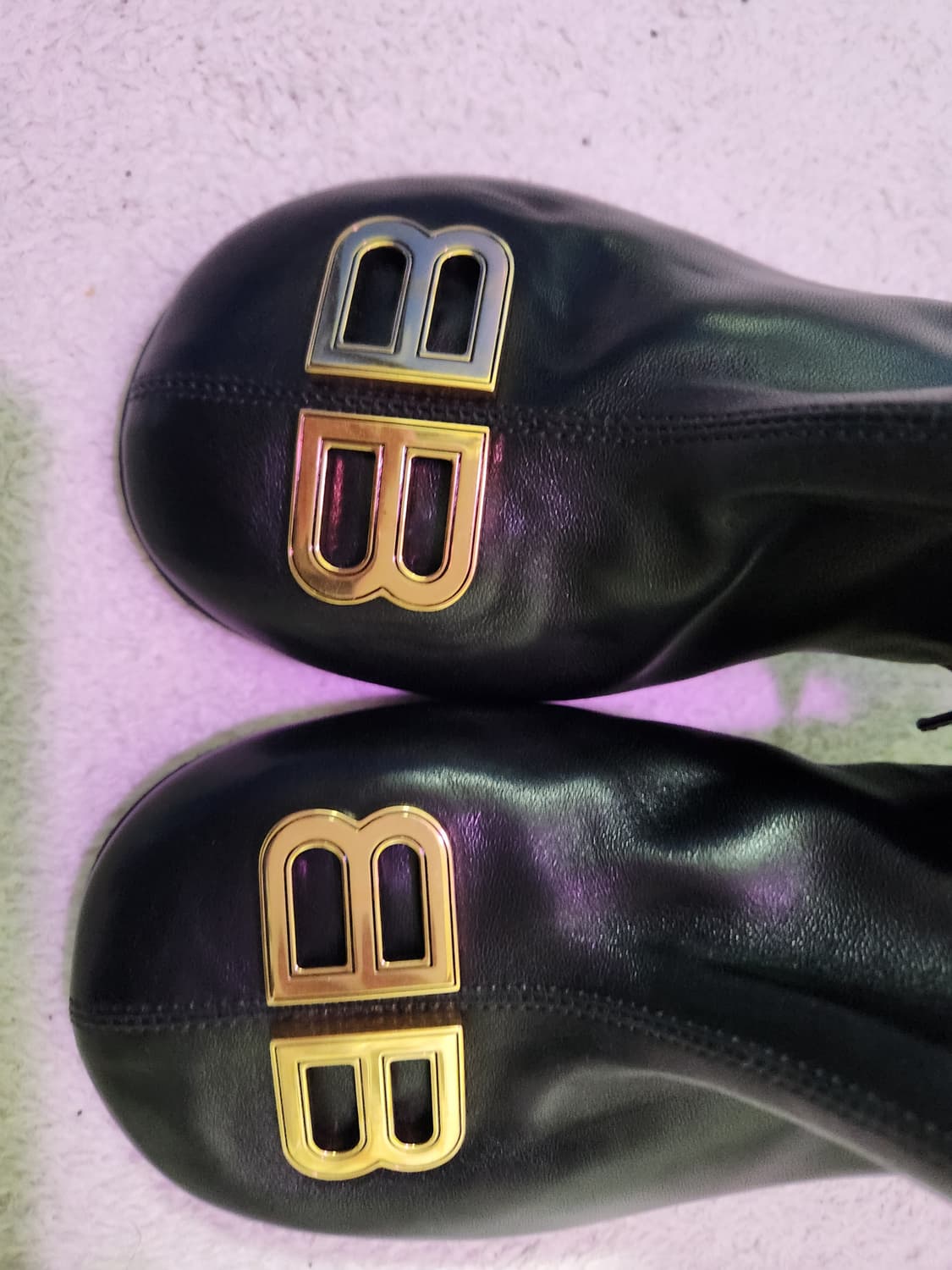 발렌시아가 BB 로고 앵클부츠 상품이미지2