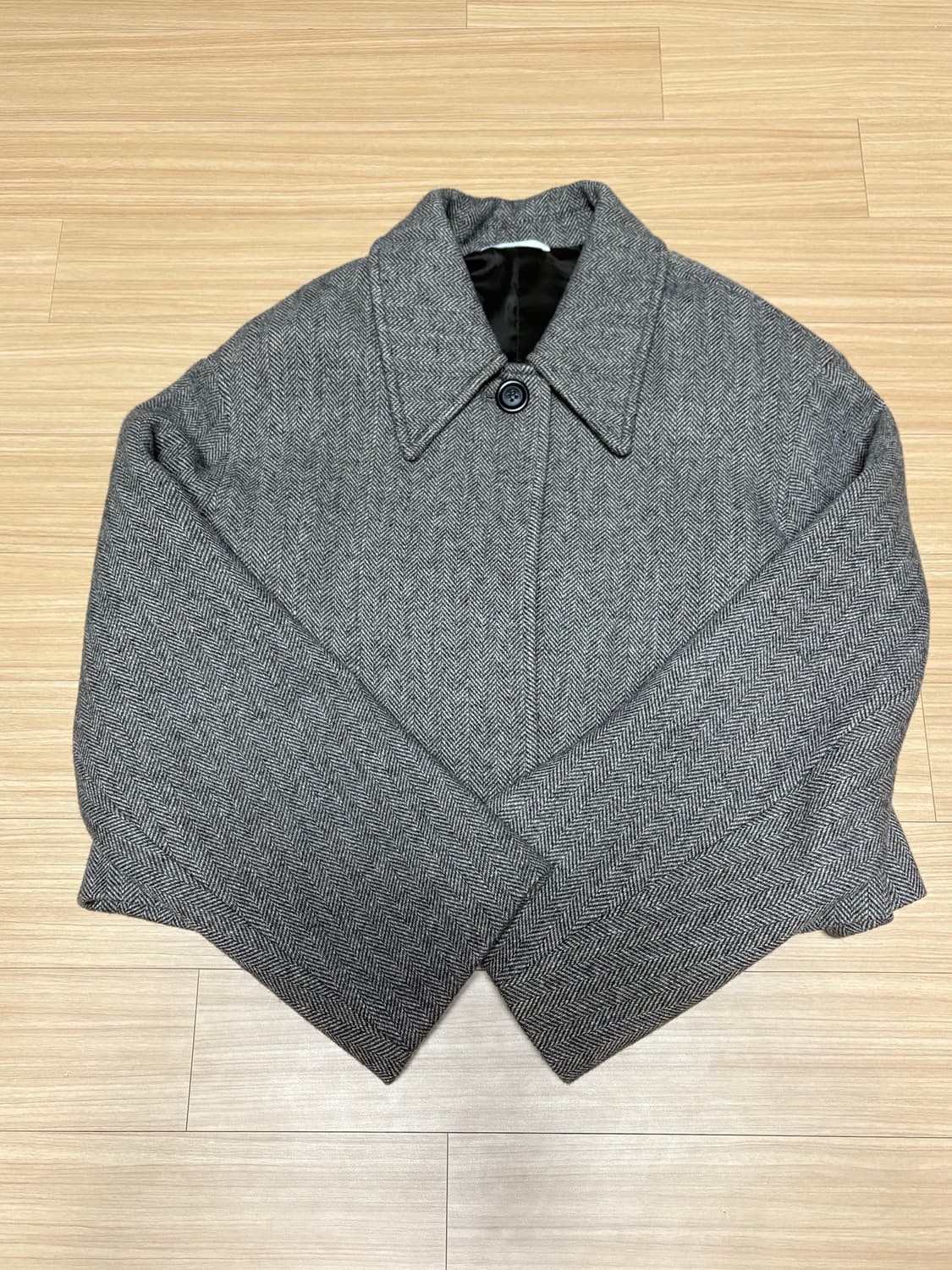 아모멘토 크롭코트 상품이미지3