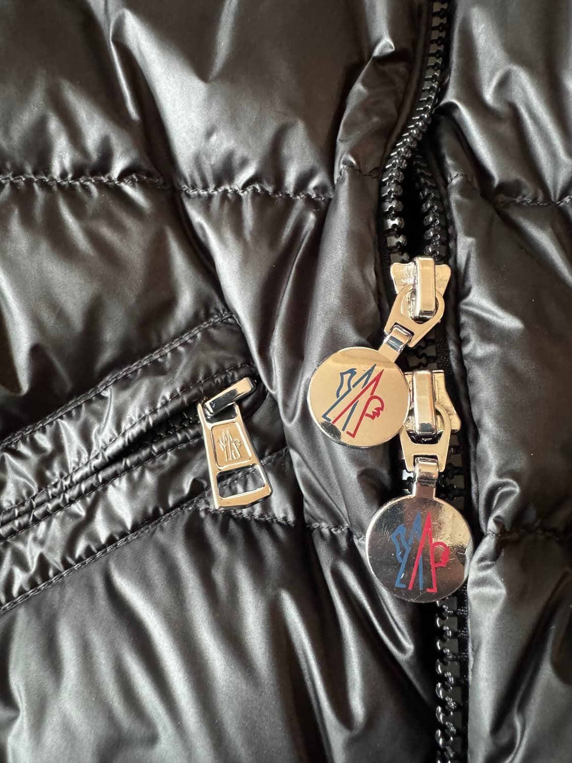 몽클레어 아게이 3사이즈 블랙 상품이미지4