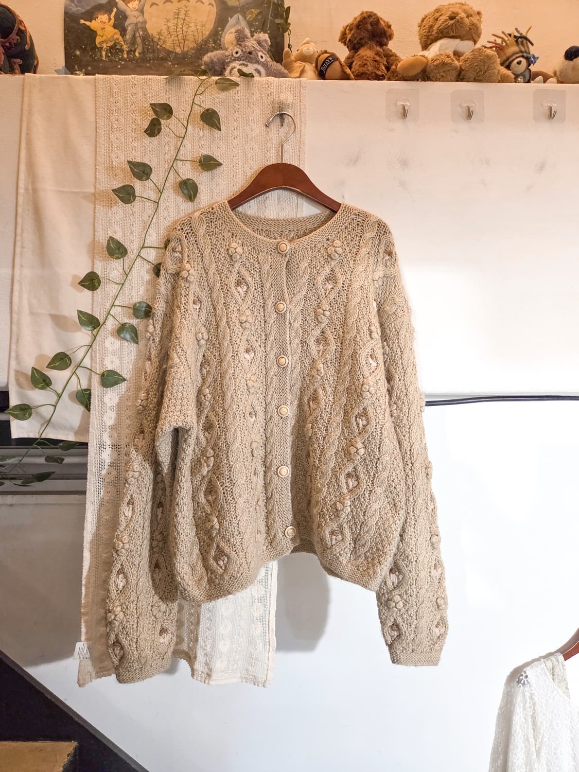 꽃자수 폼폼이 가디건 상품이미지1