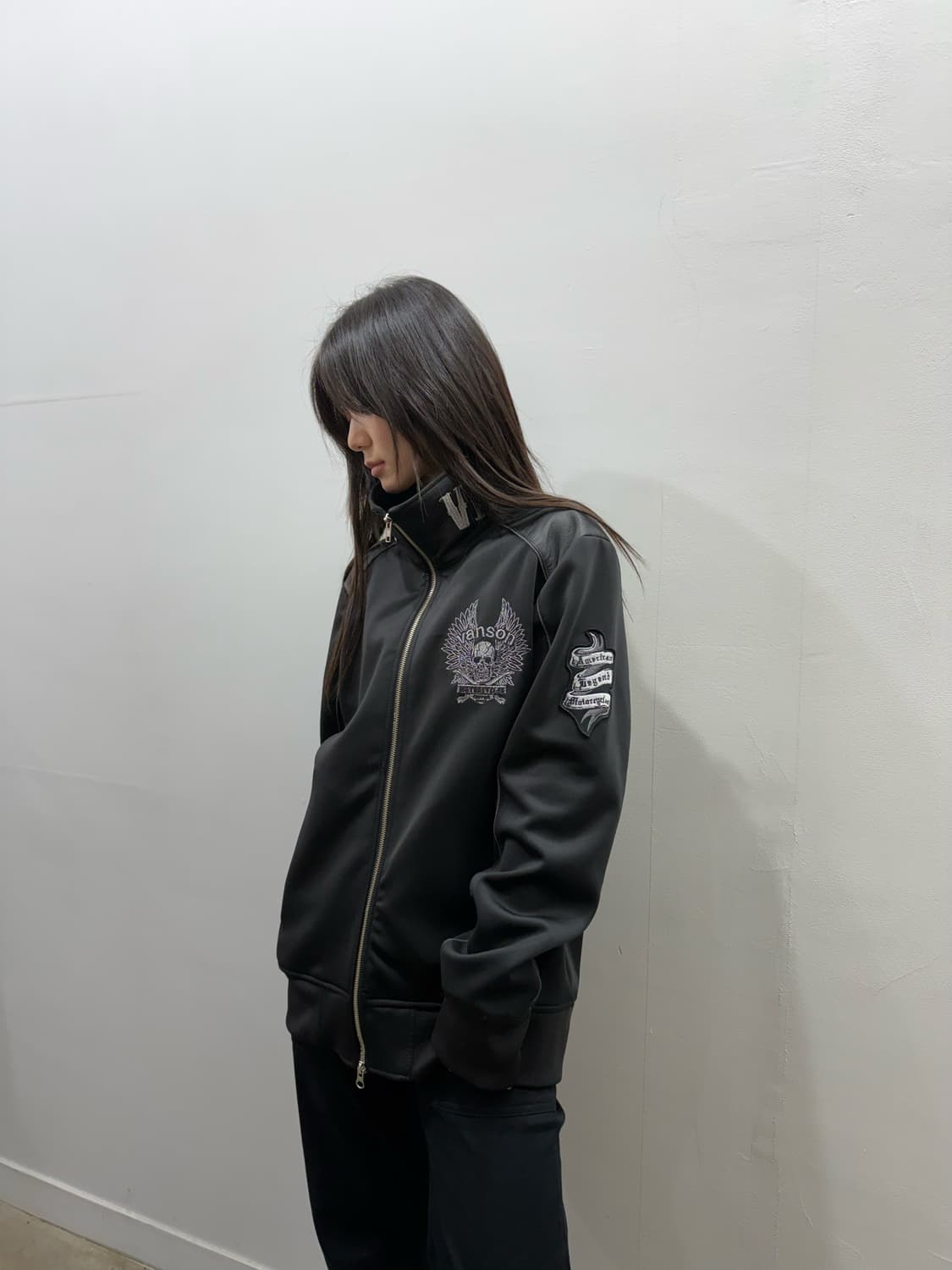 밴슨 오버핏 스컬 로고 집업 상품이미지6