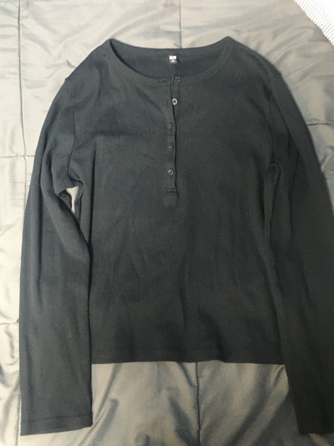 유니클로 여성 헨리넥 상품이미지1