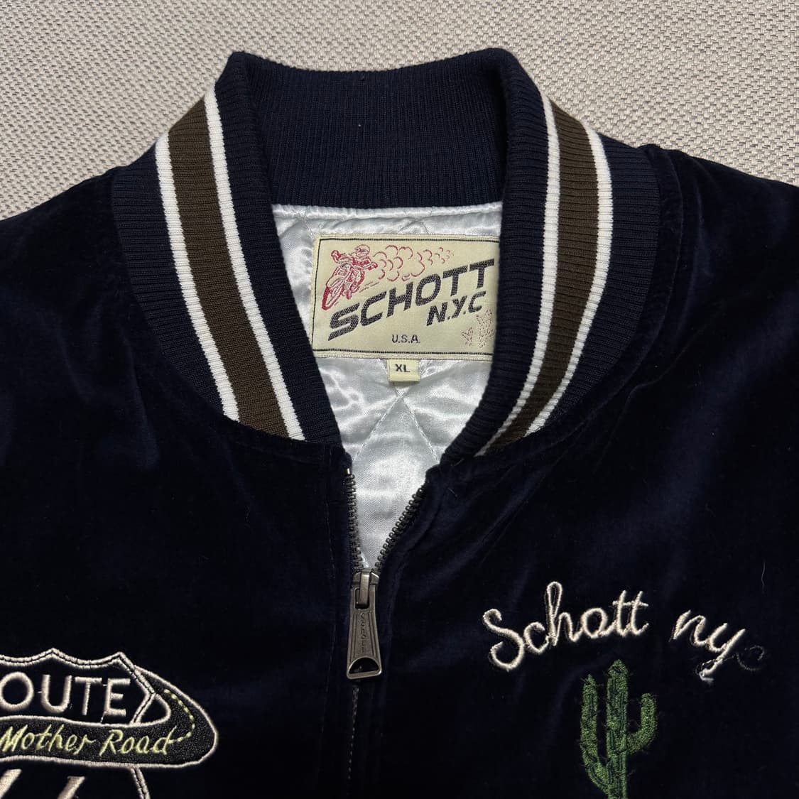 SCHOTT 쇼트 벨벳 바시티 자켓 상품이미지2